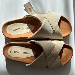 Toms Cream and Tan Sandals